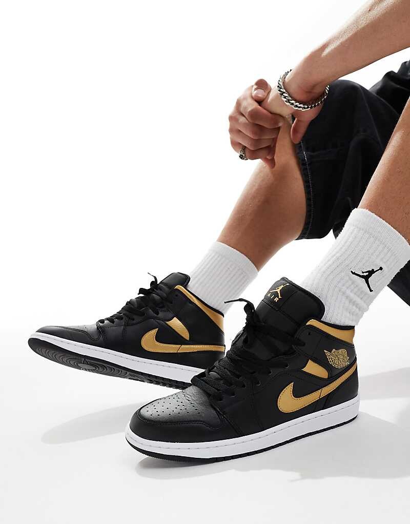 

кроссовки Air Jordan 1 черно-золотые, Черный, кроссовки Air Jordan 1 черно-золотые