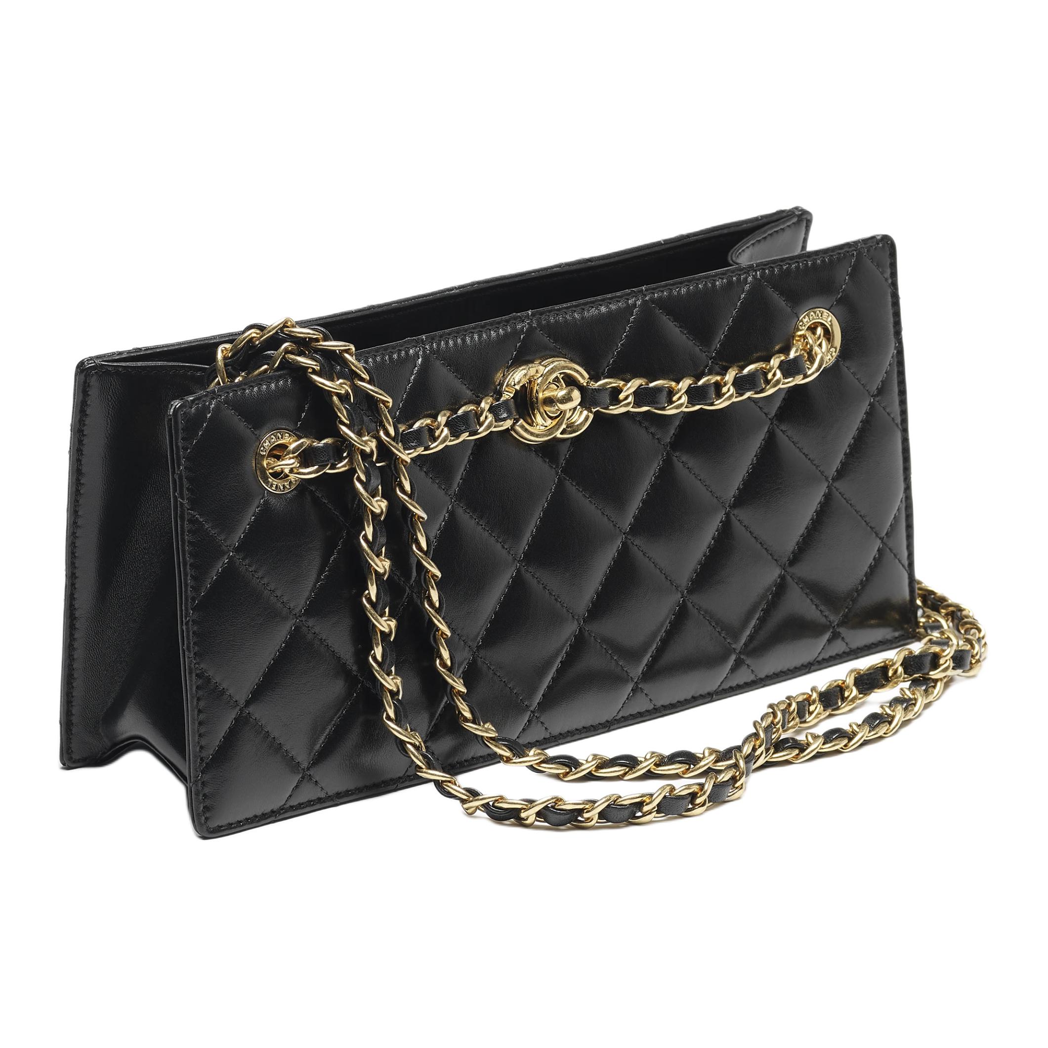 Женская черная клатч на одно плечо из ягненка CHANEL — фото 2