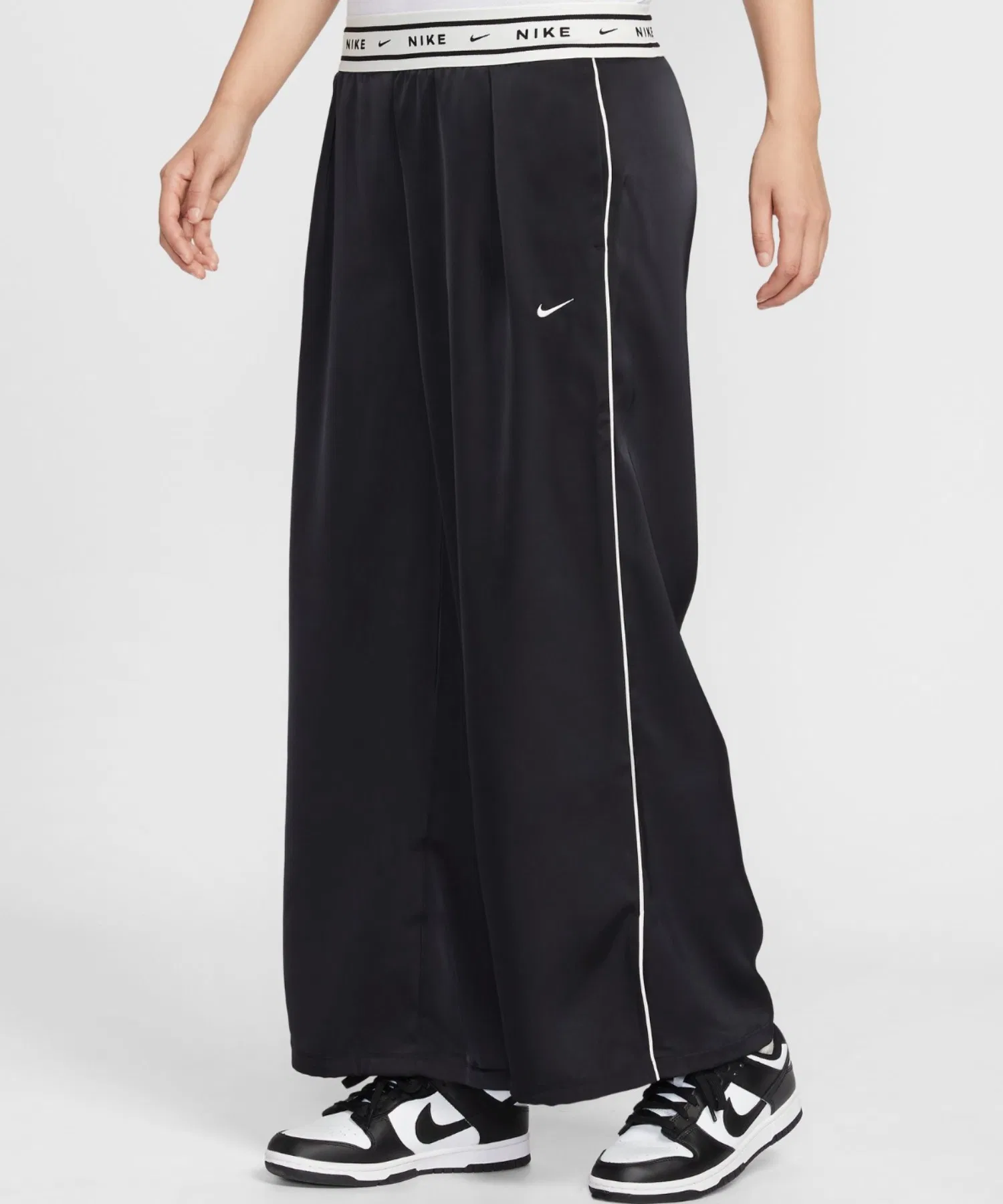 Женские спортивные брюки NIKE OFFLN WVN STN чёрные