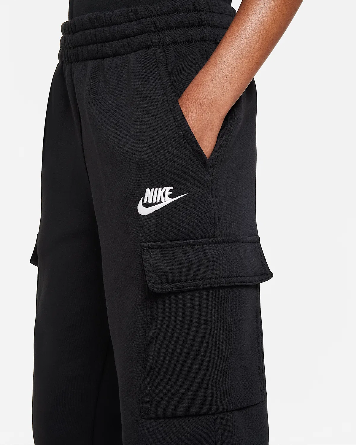 Детские карго-штаны Nike Sportswear Club Fleece, Black/Black/White — фото 4