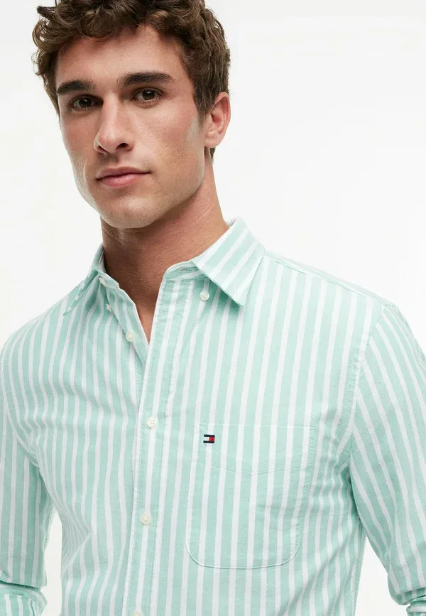Рубашка Tommy Hilfiger Heritage Oxford Seasonal STP Seasonal Pattern, цвет нефритово-зеленый в полоску — фото 4