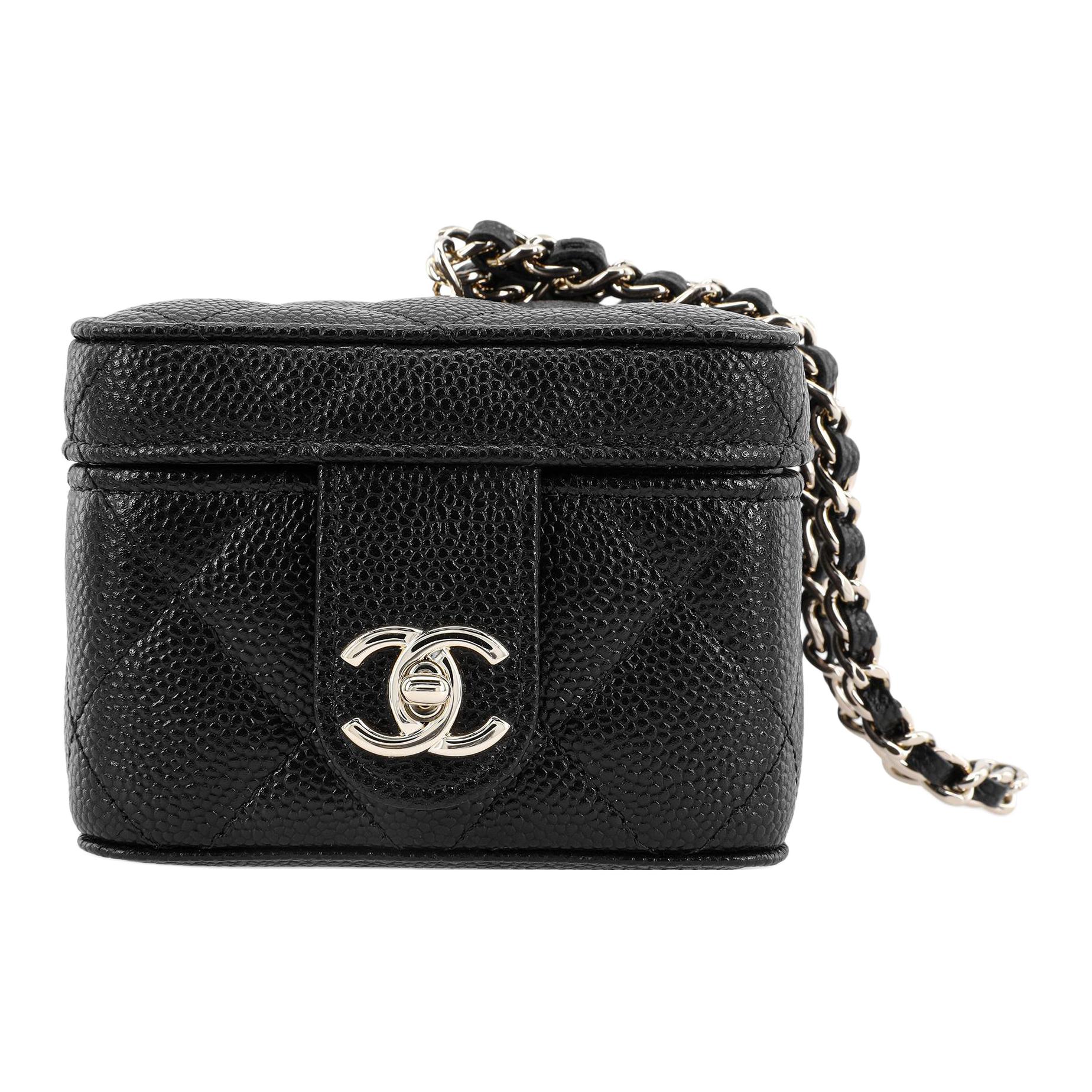 

CHANEL Квадратная женская сумочка из личи гранулированной телячьей кожи черная