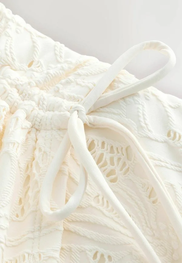 Купальник с присборенными боками, подчеркивающий фигуру Next, Cream Broderie — фото 3