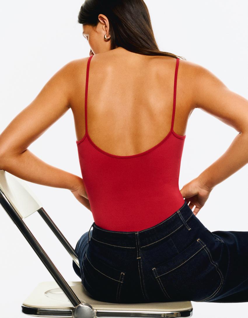 

Боди-Танк Bershka, красный
