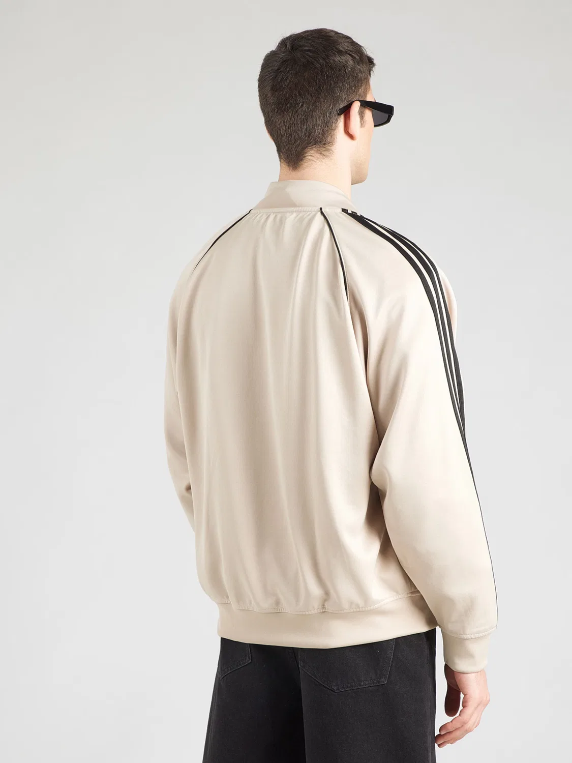 Толстовка на молнии Adidas Originals Adicolor Classic в серо-бежевом цвете — фото 4