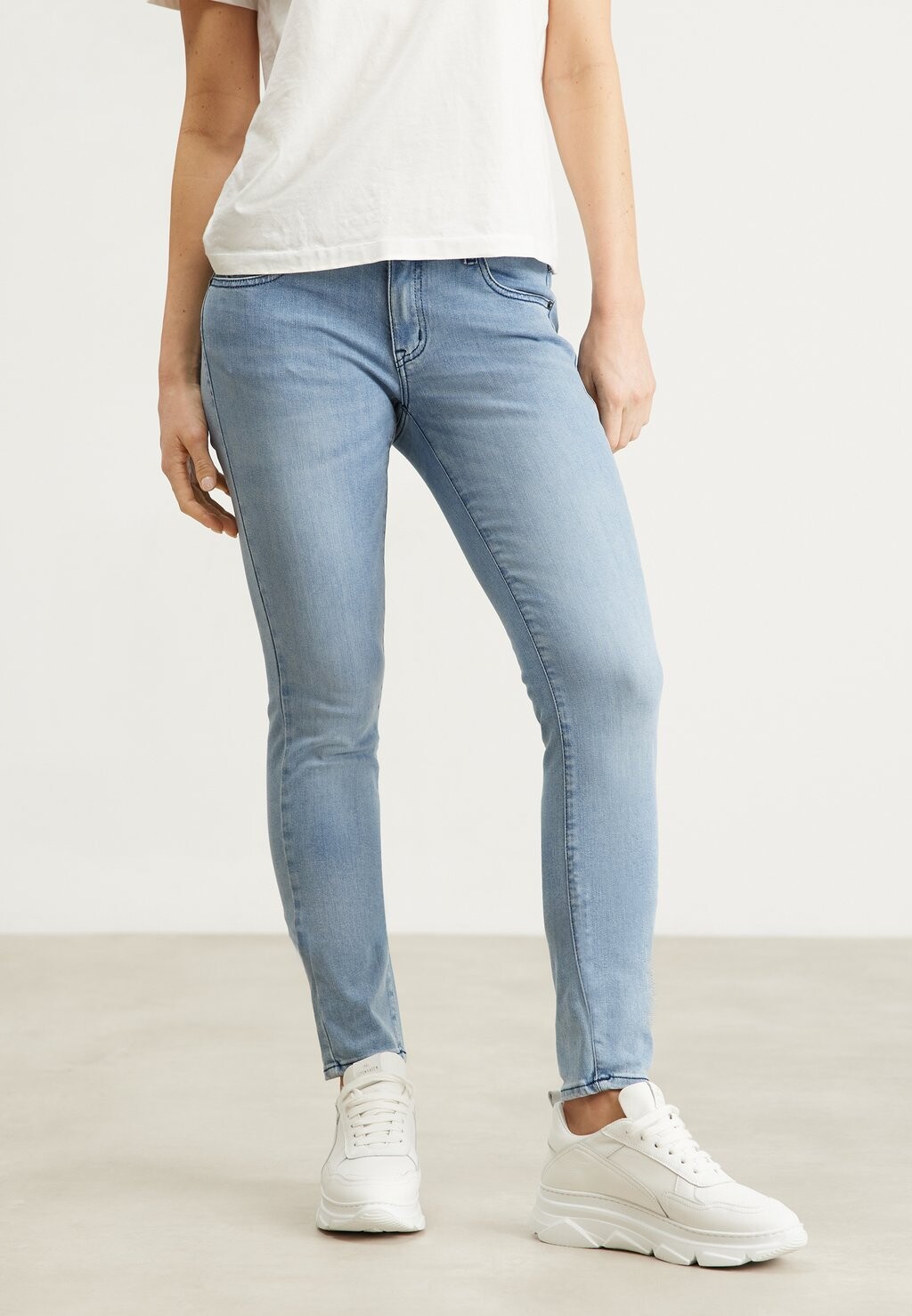 

Джинсы Skinny Fit SOPHIE Tommy Jeans, цвет denim light