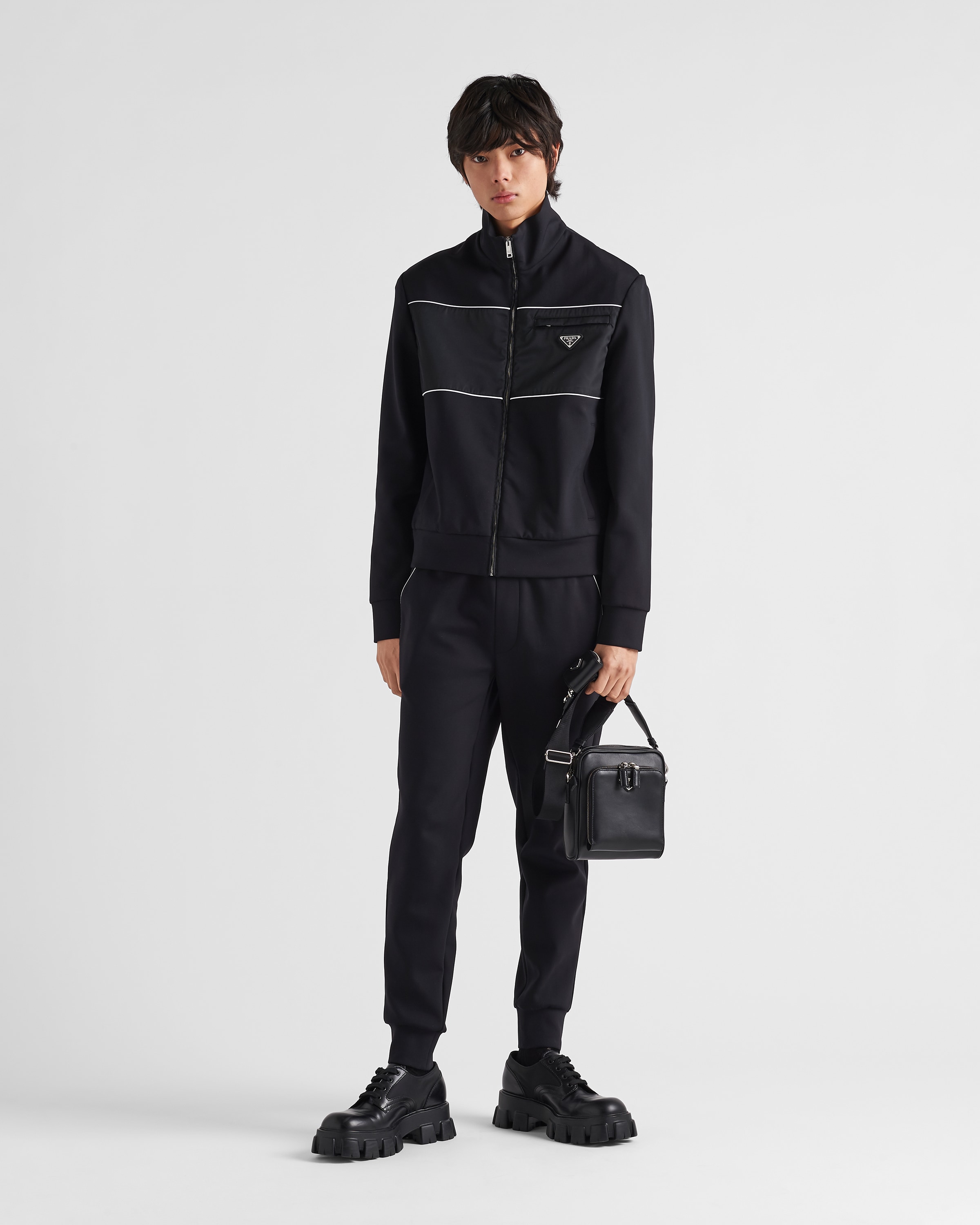 Спортивные брюки с деталями из Re-Nylon Prada, черный — фото 2