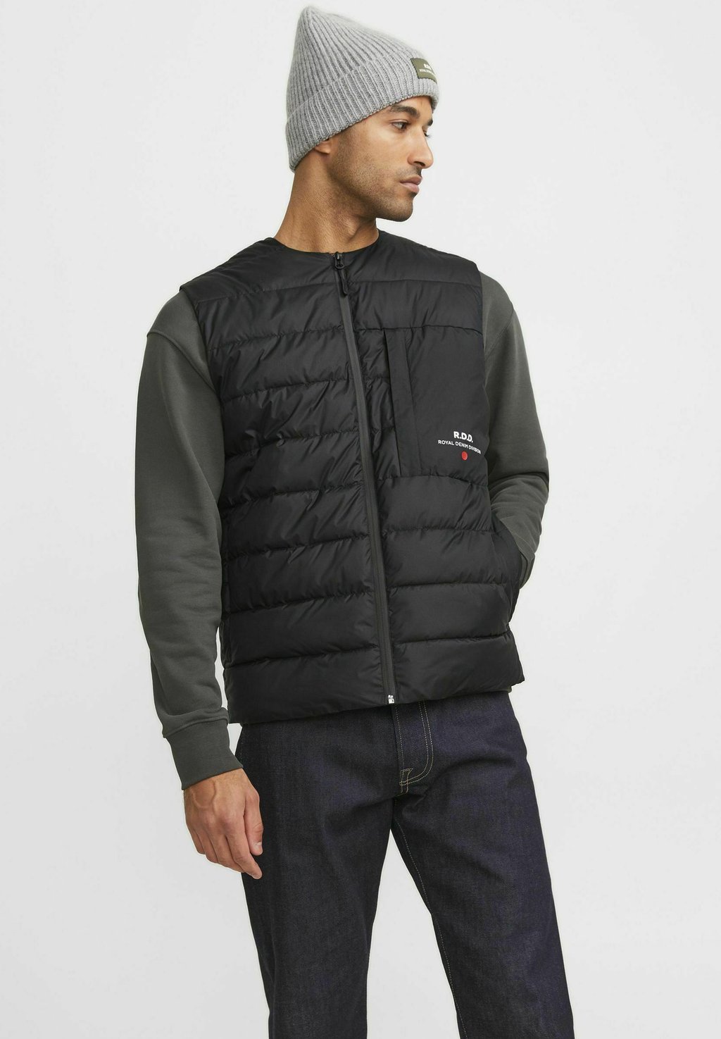 

Жилет R.D.D. ROYAL DENIM DIVISION, черный