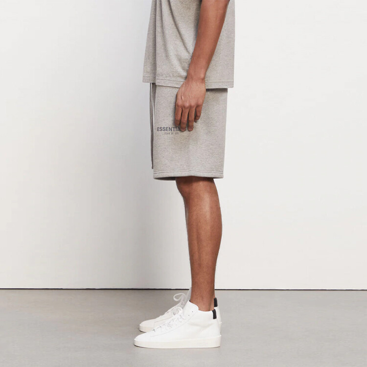 FW20 Повседневные шорты унисекс овсянка Fear Of God Essentials, светло-бежевый — фото 4