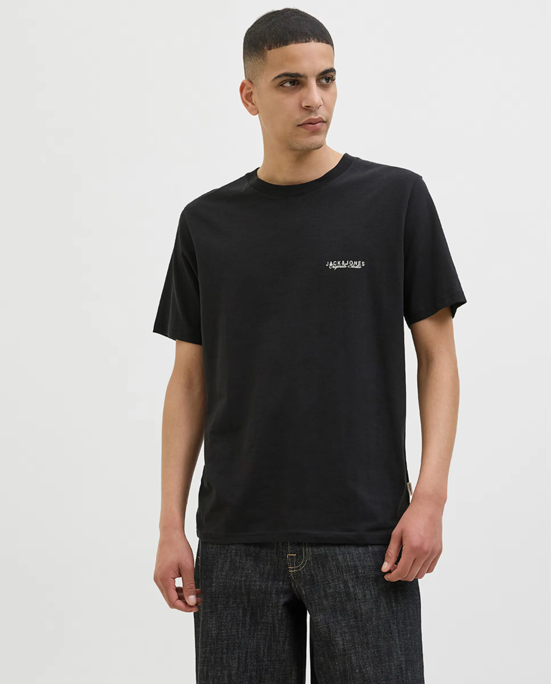 

Мужская футболка с коротким рукавом и принтом на спине Jack & Jones, черный