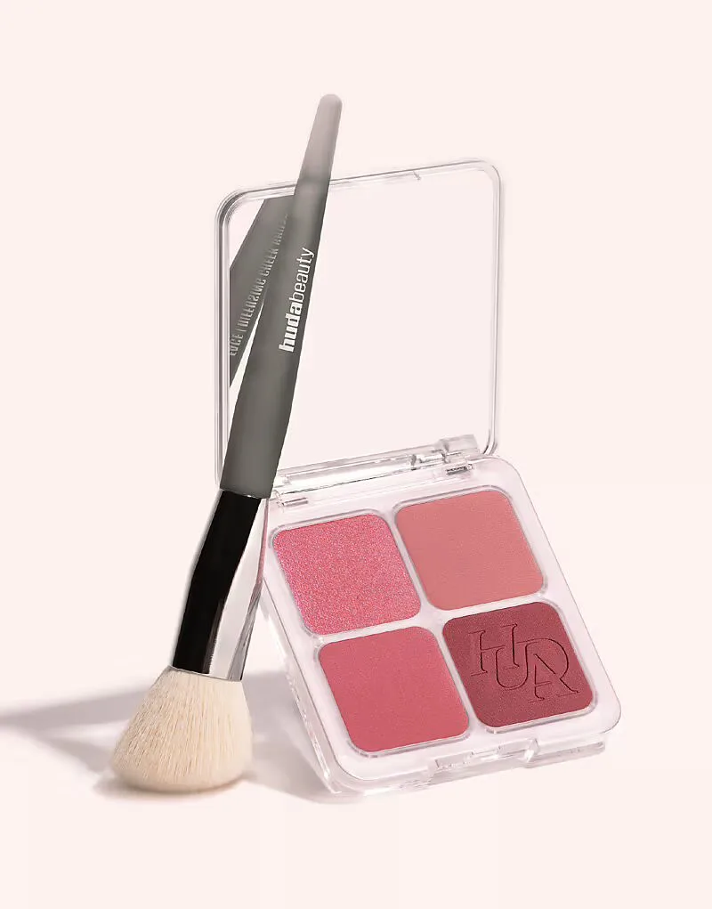 Кисть для растушевки румян Huda Beauty