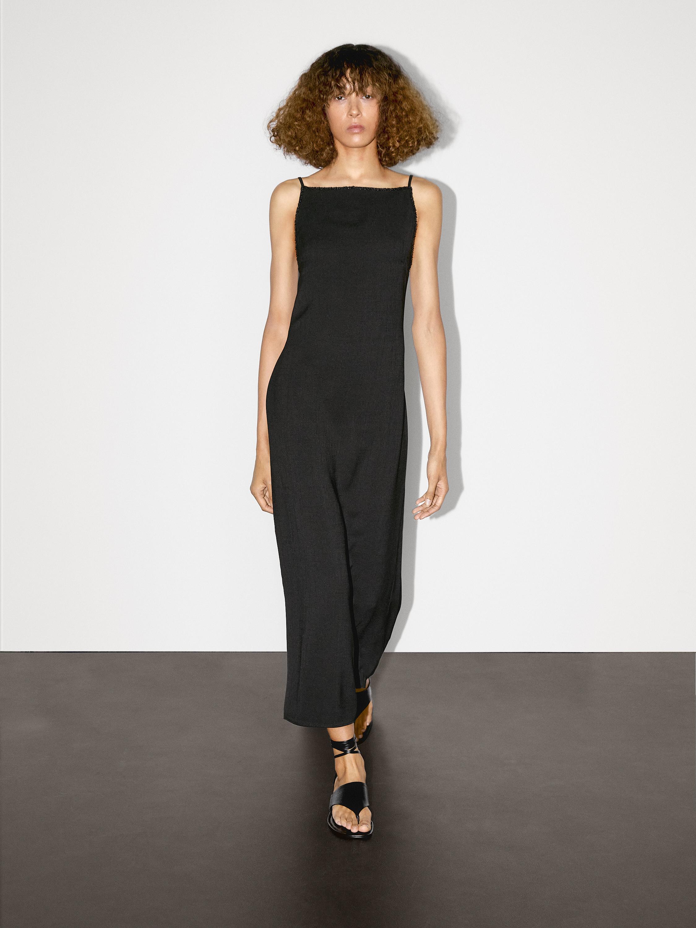 

Длинное платье со стразами Massimo Dutti, черный