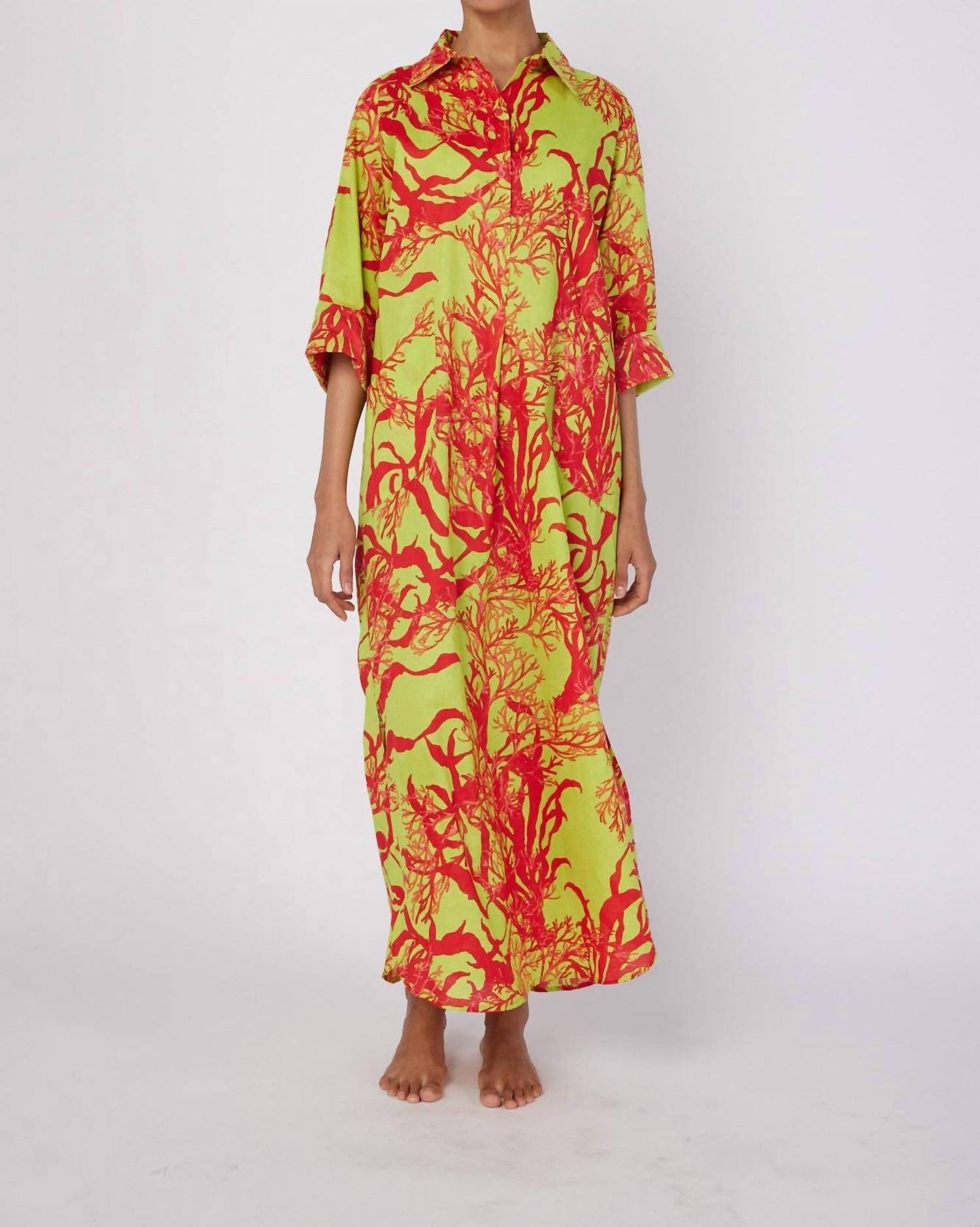 

Платье-макси Gabriella Coral Print в желтом цвете MODAPOSA