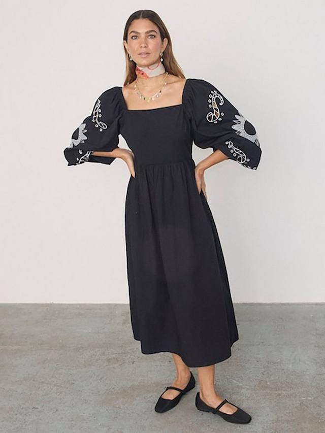 

Очаровательное вышитое платье красавицы Never Fully Dressed, черный