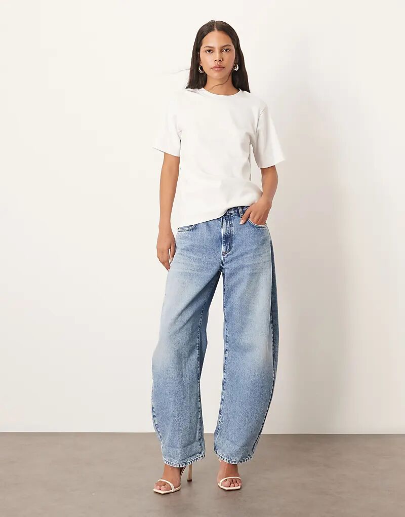 

Джинсы ARRANGE Tova зауженные, закругленные, с манжетами по низу, светло-синего цвета