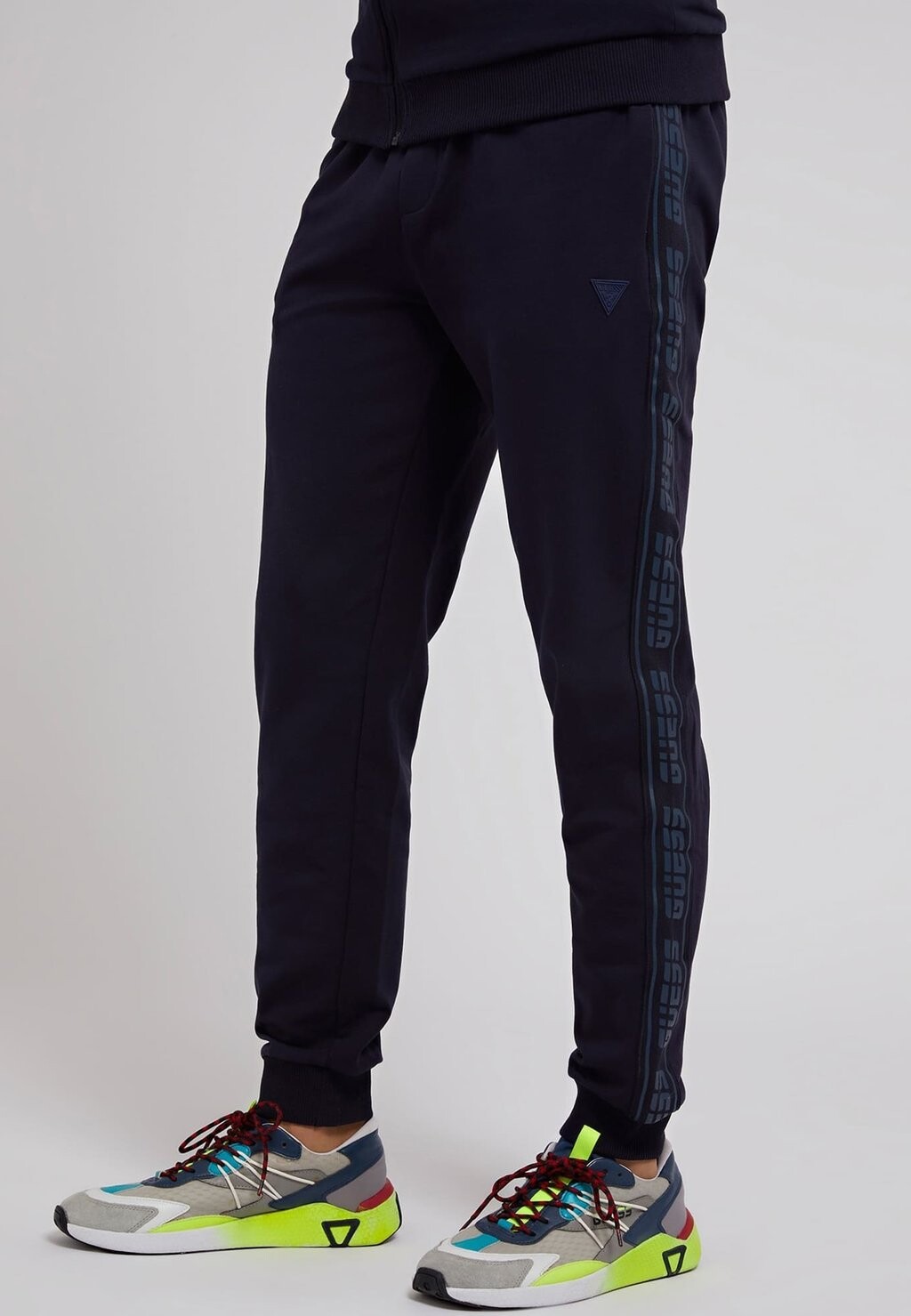 

Брюки для бега LOGO BAND Guess, цвет blau