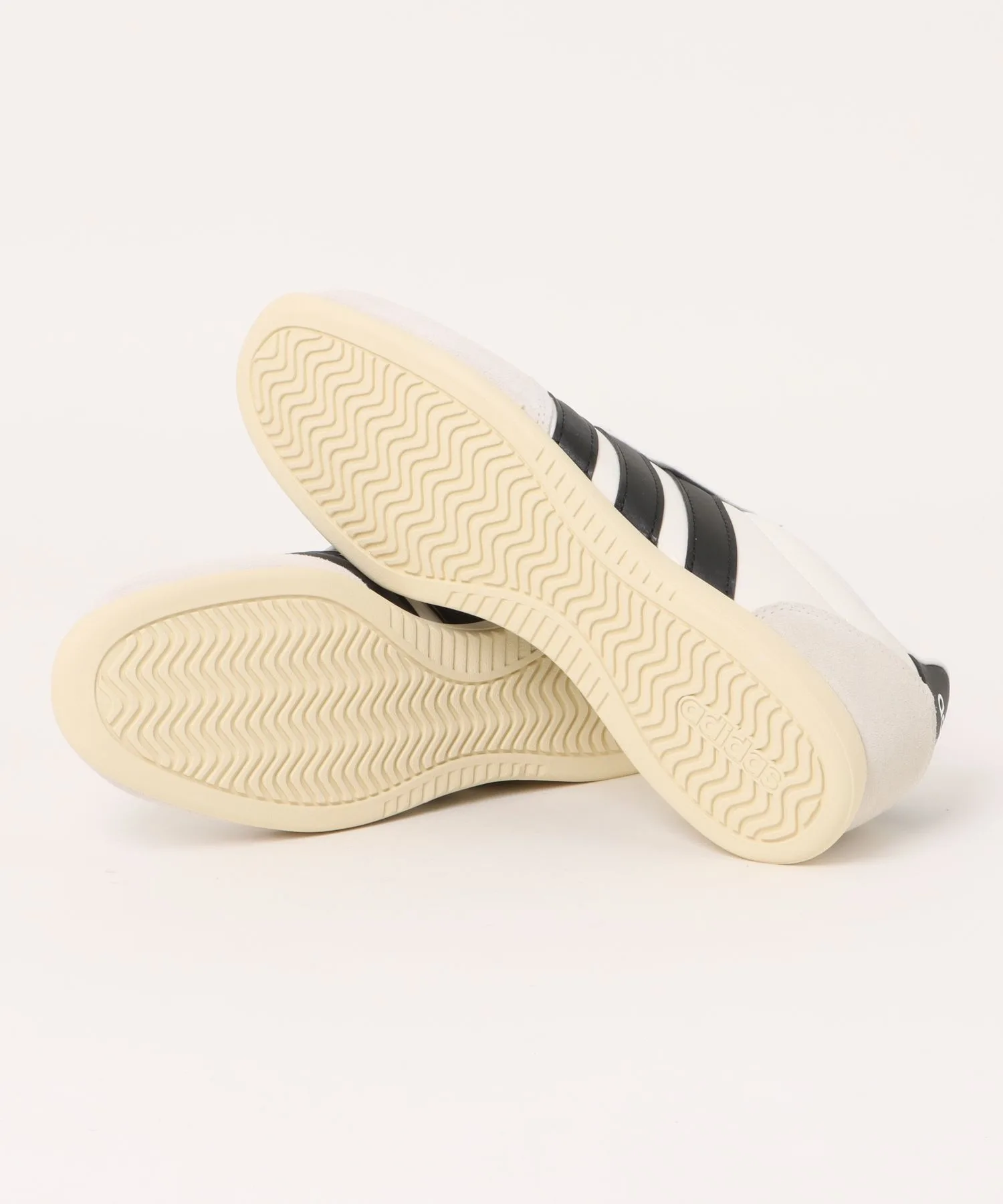 Мужские кроссовки Barreda LO adidas бело-черные — фото 3