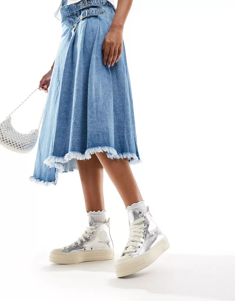 

Кроссовки Converse Lift серебристого металлика с массивными шнурками