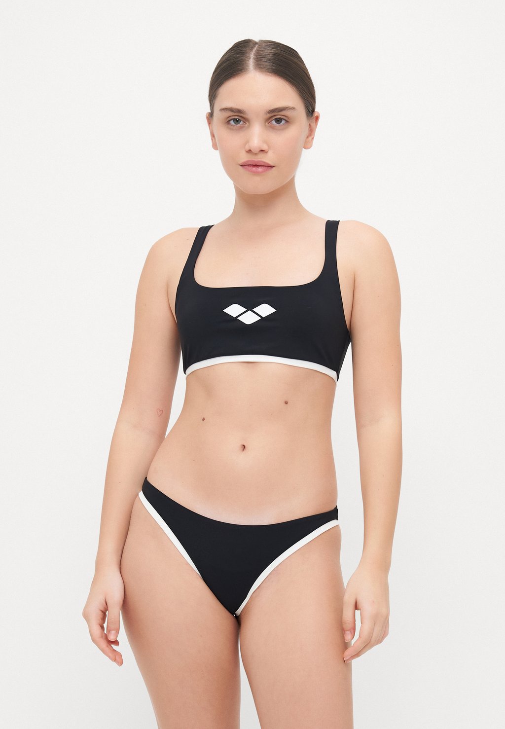

Бикини WOMENS CONTRAST TWO PIECES Arena, черный