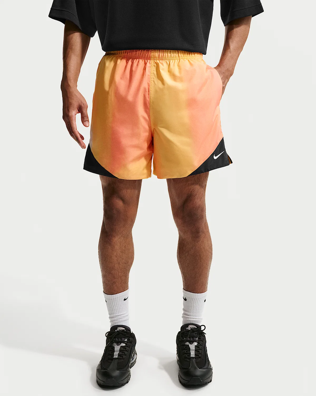 Мужские легкие шорты Nike Windrunner "Sunset", Topaz Gold/White — фото 2