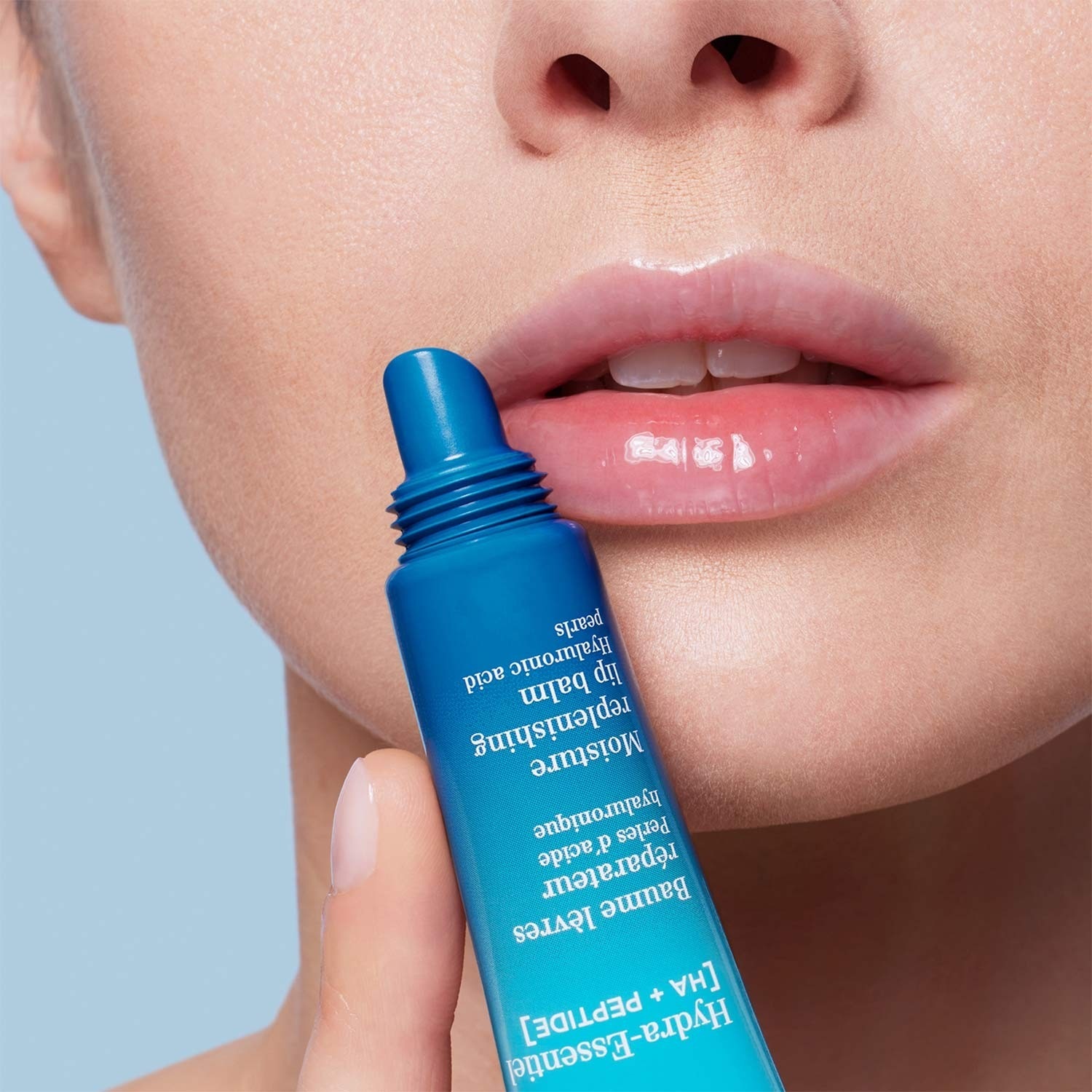 Бальзам для губ hydra-essentiel ha² baume lèvres réparateur Clarins, объем 15 мл — фото 4