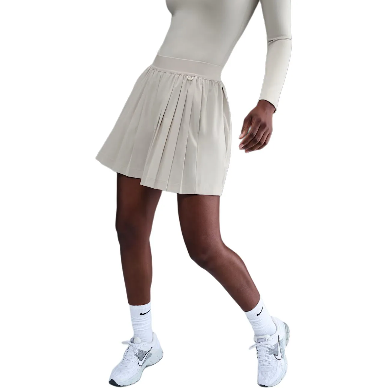 Женские шорты с высокой талией и плиссировкой PerfectStretch Dri-FIT Nike, Light Orewood Brown/Light Iron Ore