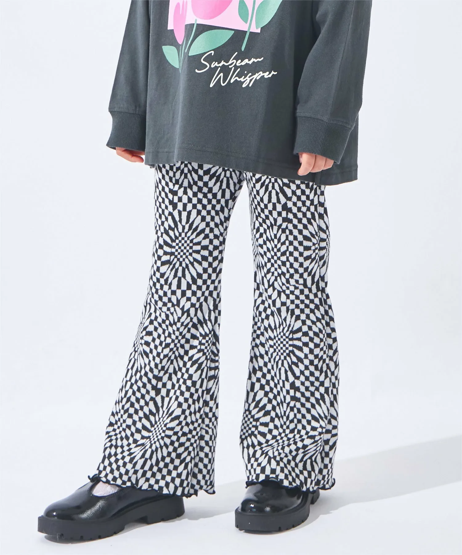 Расклешенные брюки из жаккардовой ткани по всей поверхности Ever Closet, White and Black