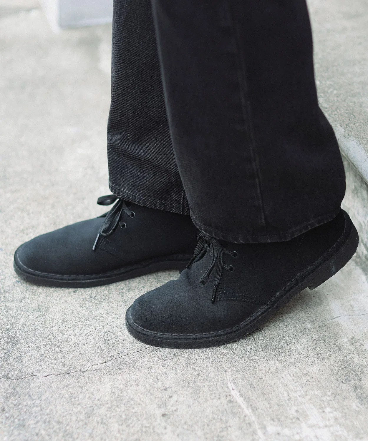 Ботинки Desert Boot Clarks Originals на шнуровке коричневые — фото 2