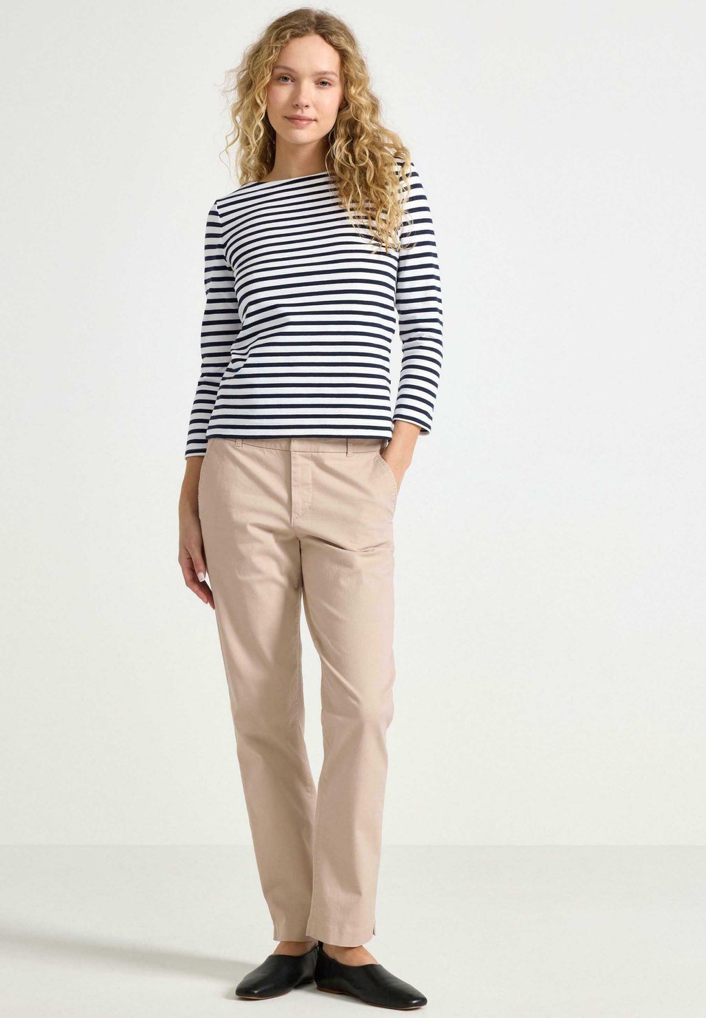 

Чиносы TAPERED WITH LONG LEGS Lindex, бежевый