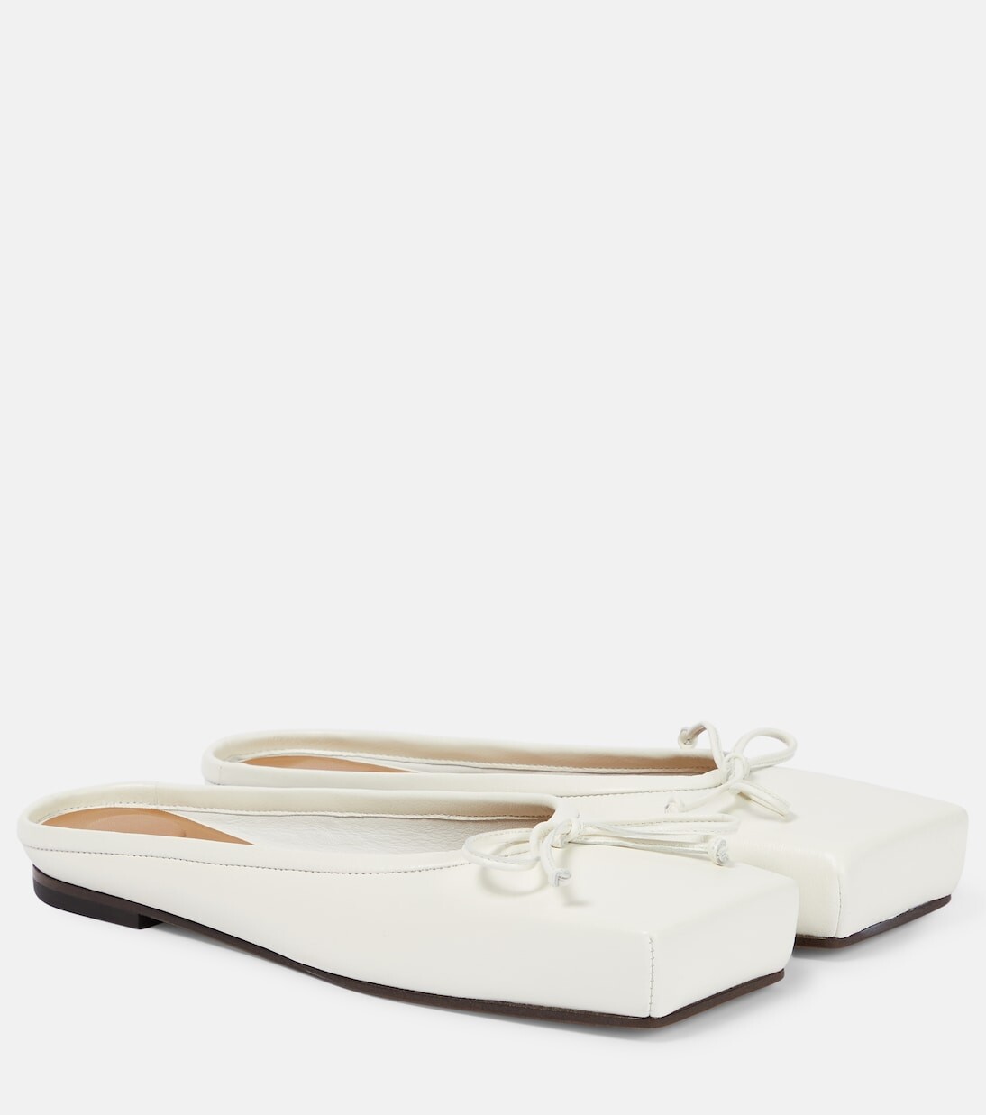 Балетки les mules с пластинами Jacquemus, белый