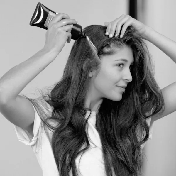 Маска для лица Hair Rituel By Sisley — Для волос против загрязнений Masque Purifiant Avant-Shampoing, 200 мл — фото 4