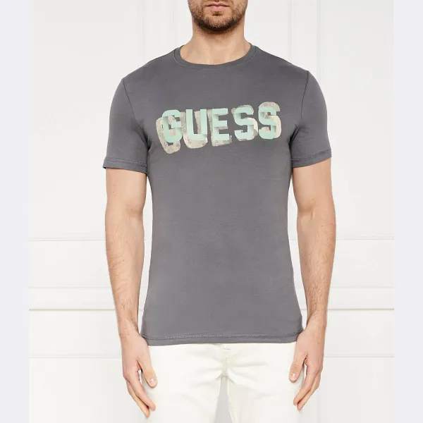 

Футболка стандартного кроя Guess, черный