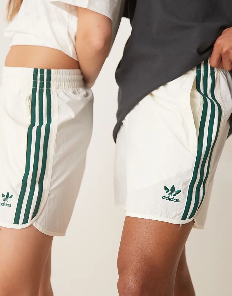 Шорты adidas Originals Adicolor Sprinter белого и зеленого цветов — фото 4