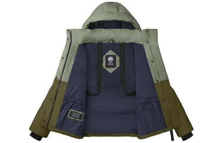 Canada Goose Куртка пуховая женская разноцветная, Mugwort Green/Army Green/Dark Blue Multicolor — фото 4