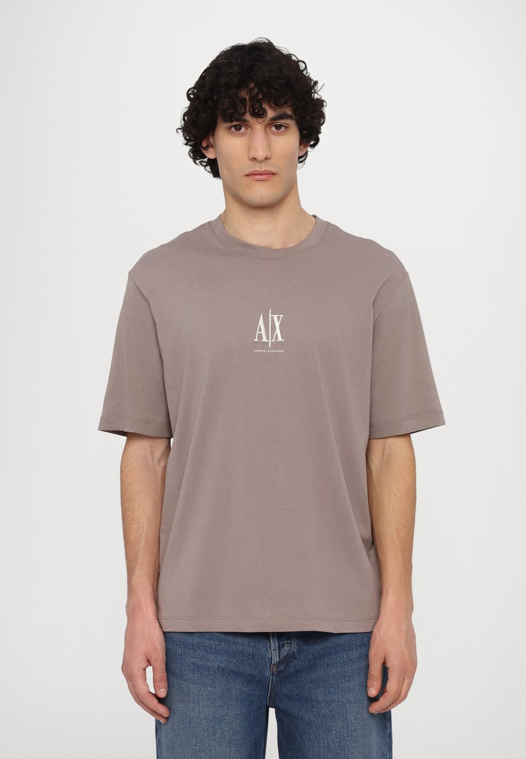 

Футболка с принтом Armani Exchange, коричневый