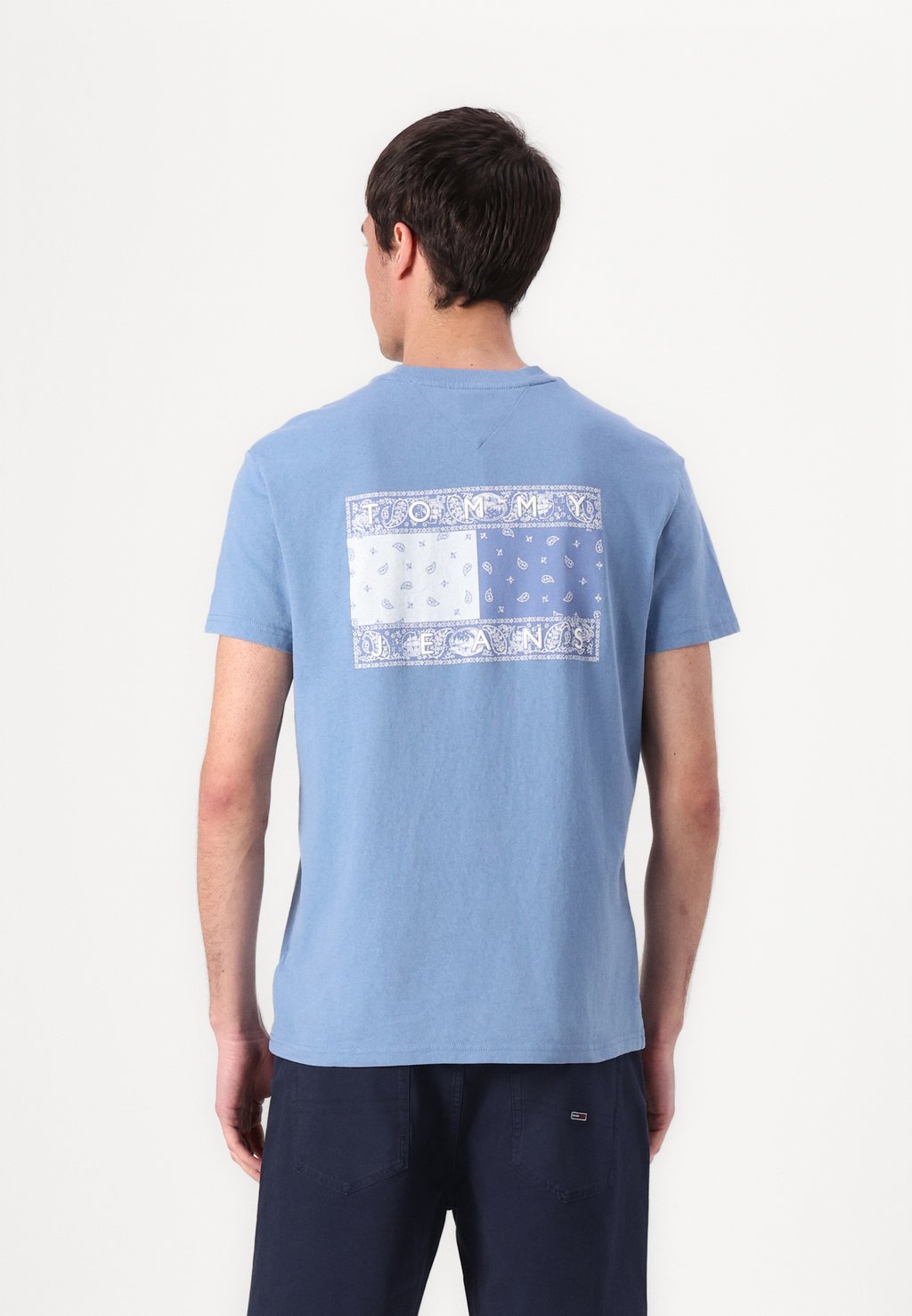 

Футболка с принтом FLAG TEE UNISEX Tommy Jeans, черный