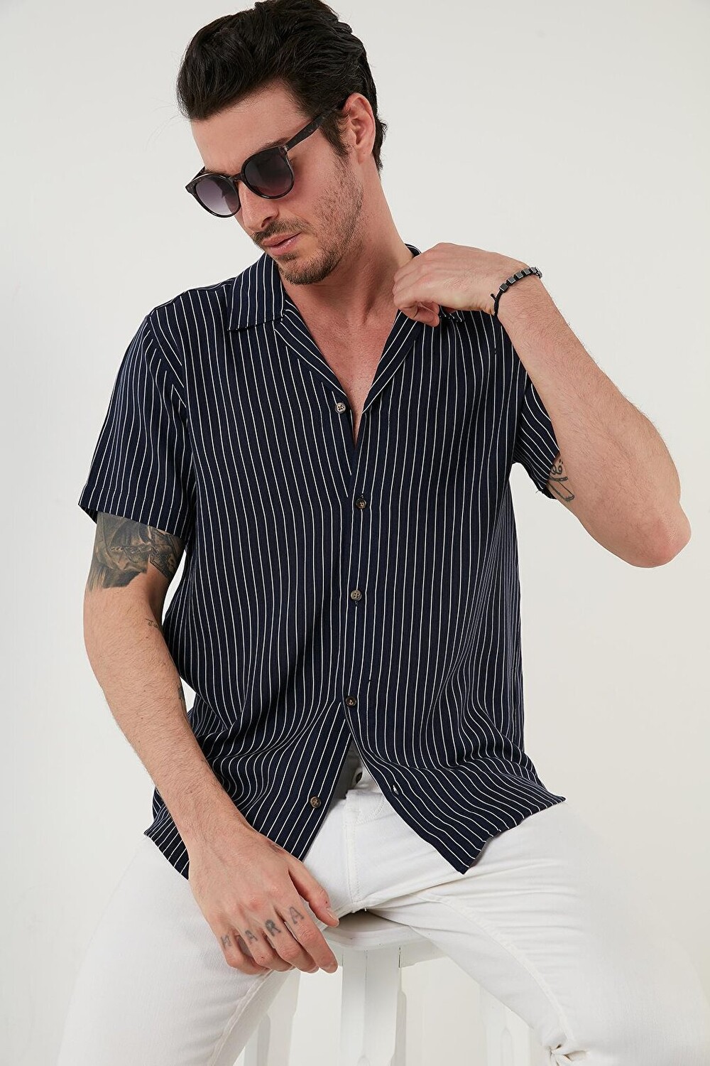 

Рубашка стандартного кроя с короткими рукавами и открытым воротником с рисунком CF21S114293 Buratti, темно-синий