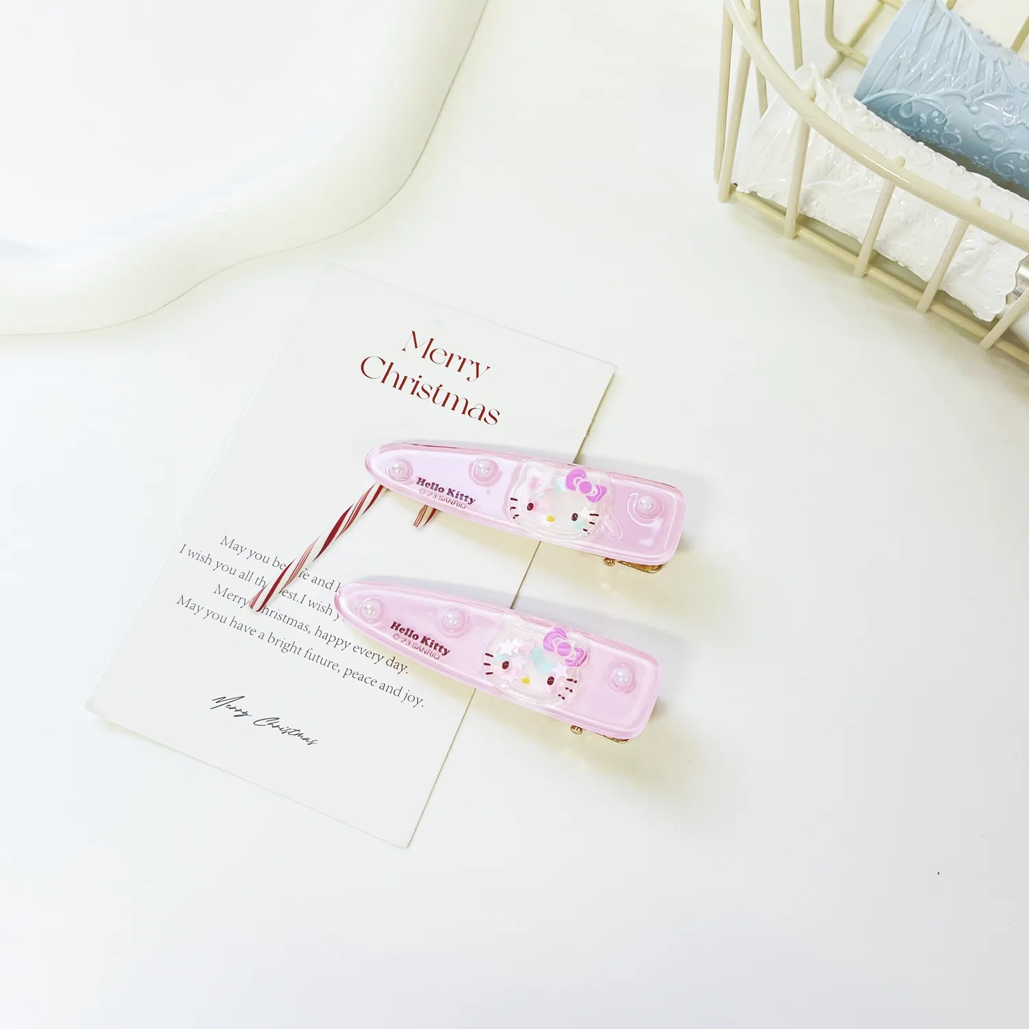Акриловая заколка для волос Hello Kitty Sanrio, Hello Kitty Pink Pearl Pair of Earrings — фото 4