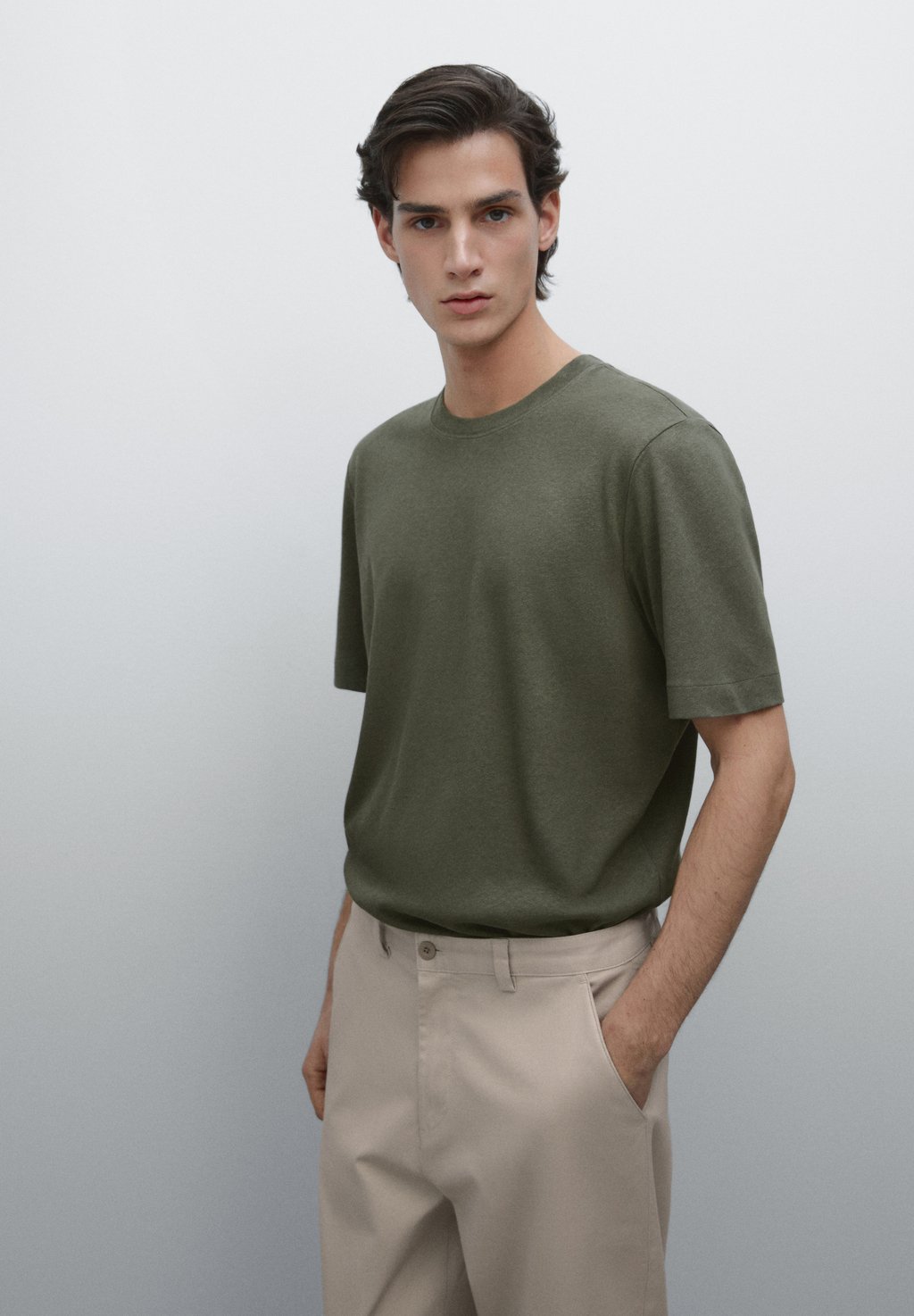

Базовая футболка SHORT SLEEVE Massimo Dutti, темно-зеленый
