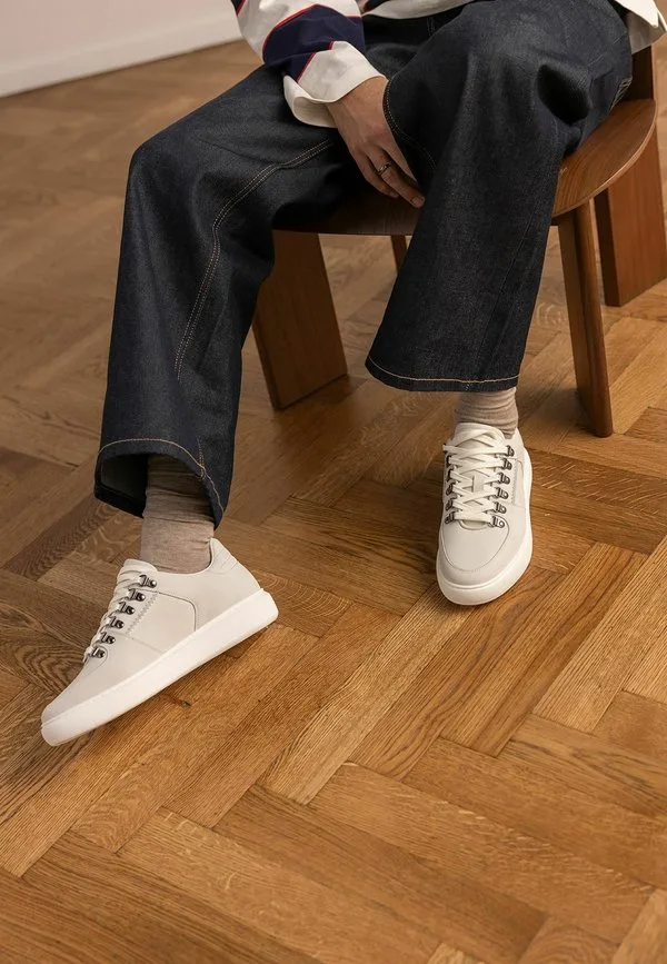 Тренеры Manfield, Offwhite