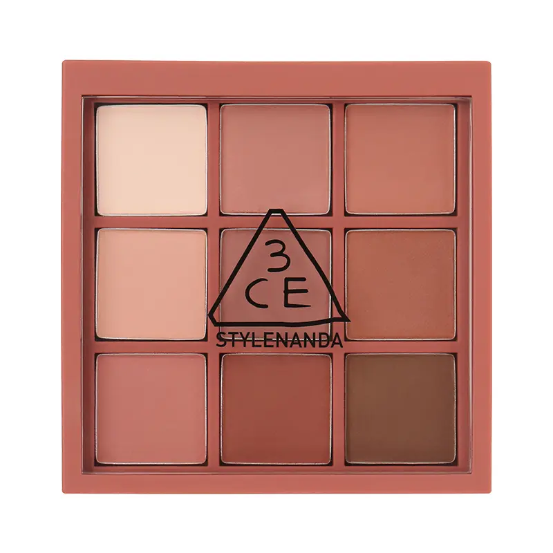 

Тени для век с девятью оттенками, легко растушевываются, создают естественный контур 3CE