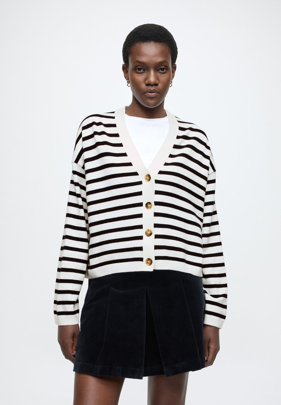 

Кардиган Marc O'Polo DENIM KNIT CARDIGAN, LONGSLEEVE, V-NECK, Dark Blue_Multi_02/Dark Blue