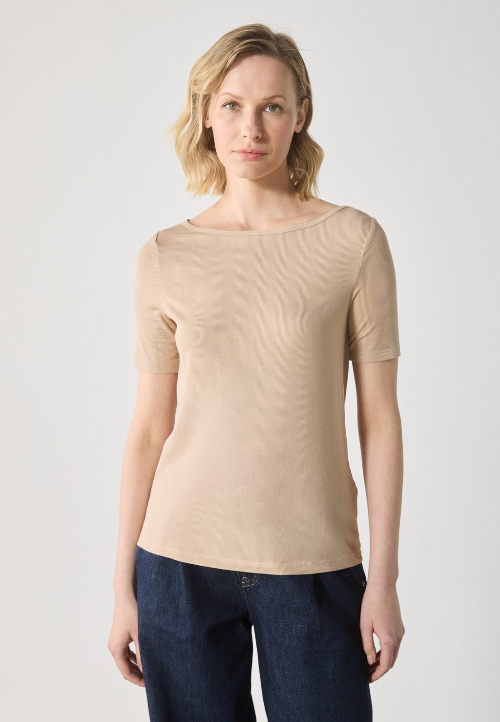 

Базовая футболка Anna Field by Zalando, серо-коричневый