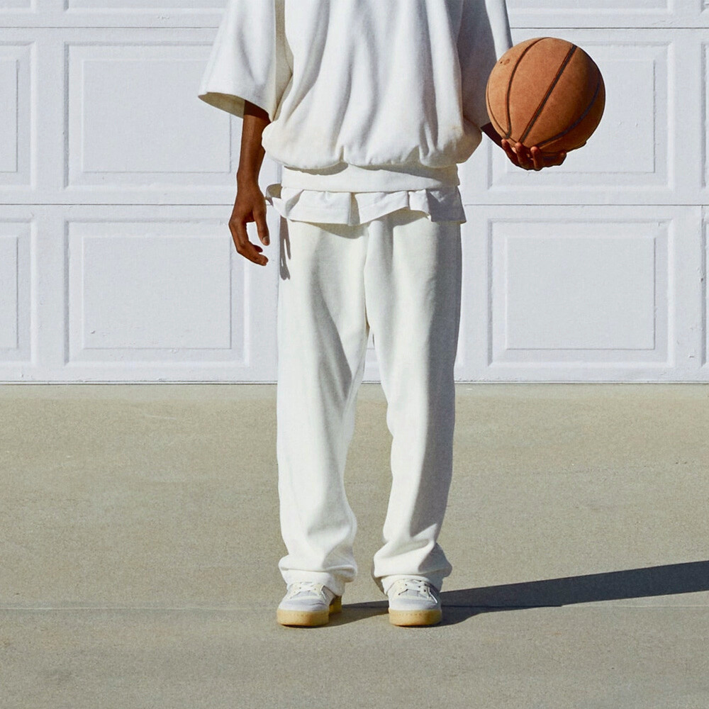 Adidas Basketball: Chapter 02 Knit Sweatpants Unisex White Adidas Originals, белый — фото 3