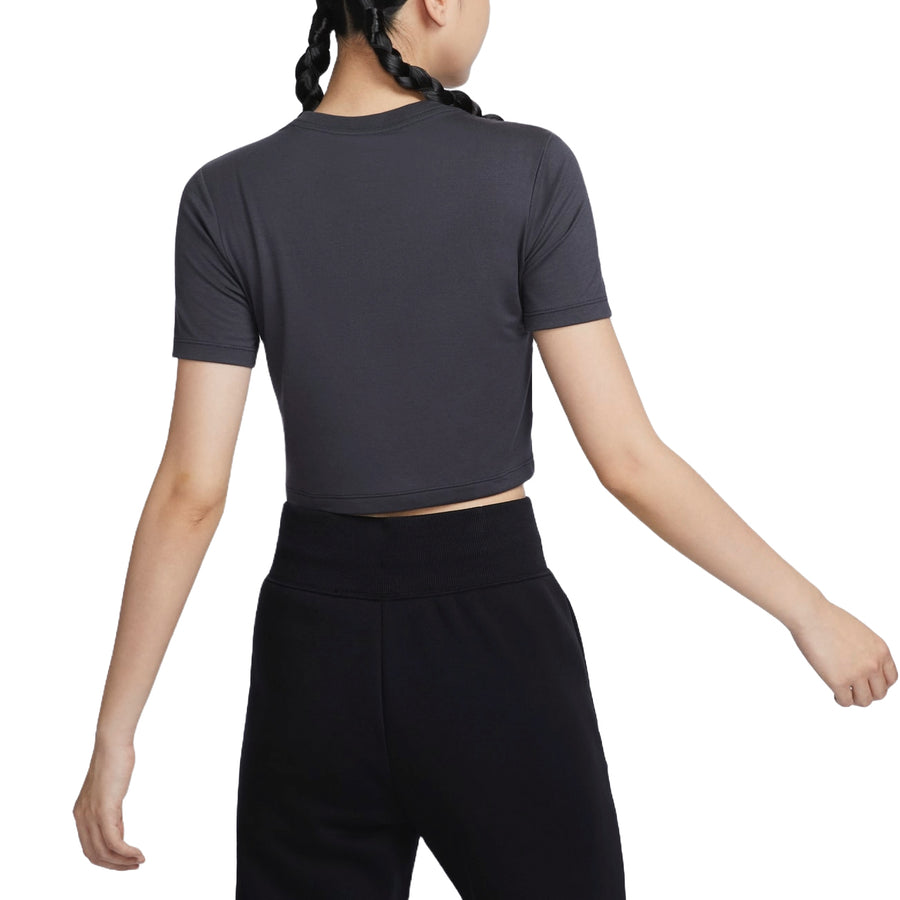 Футболка (WMNS) Nike Sportswear Slim Crop T-shirt Asia Sizing 'Anthracite', черный — фото 2