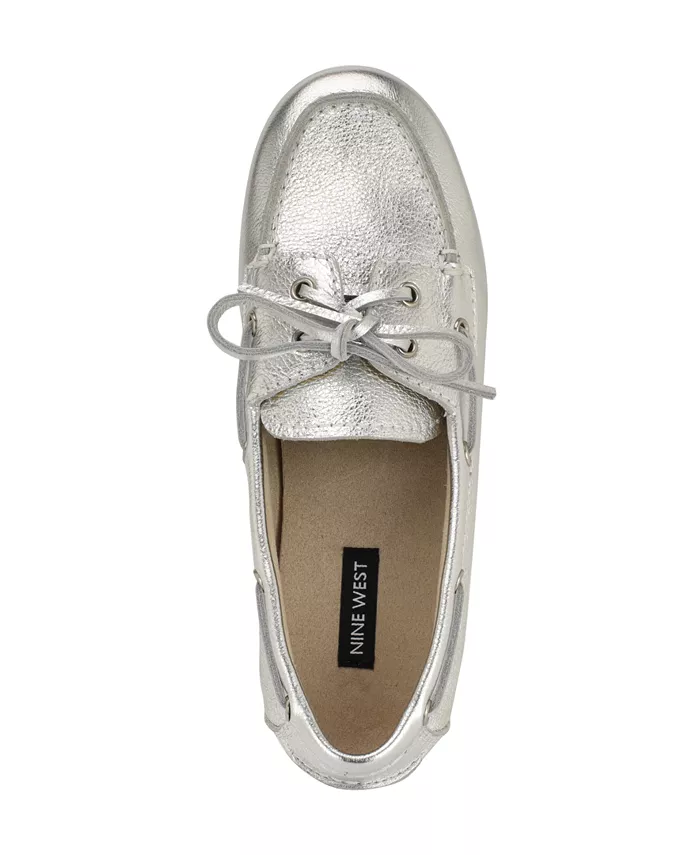 Женские яхтенные слипоны Boat Shoes Nine West, серебряный — фото 4