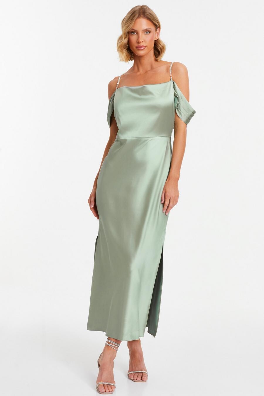 

Платье мидакси из атласа Sage с заниженной линией плеч QUIZ Clothing