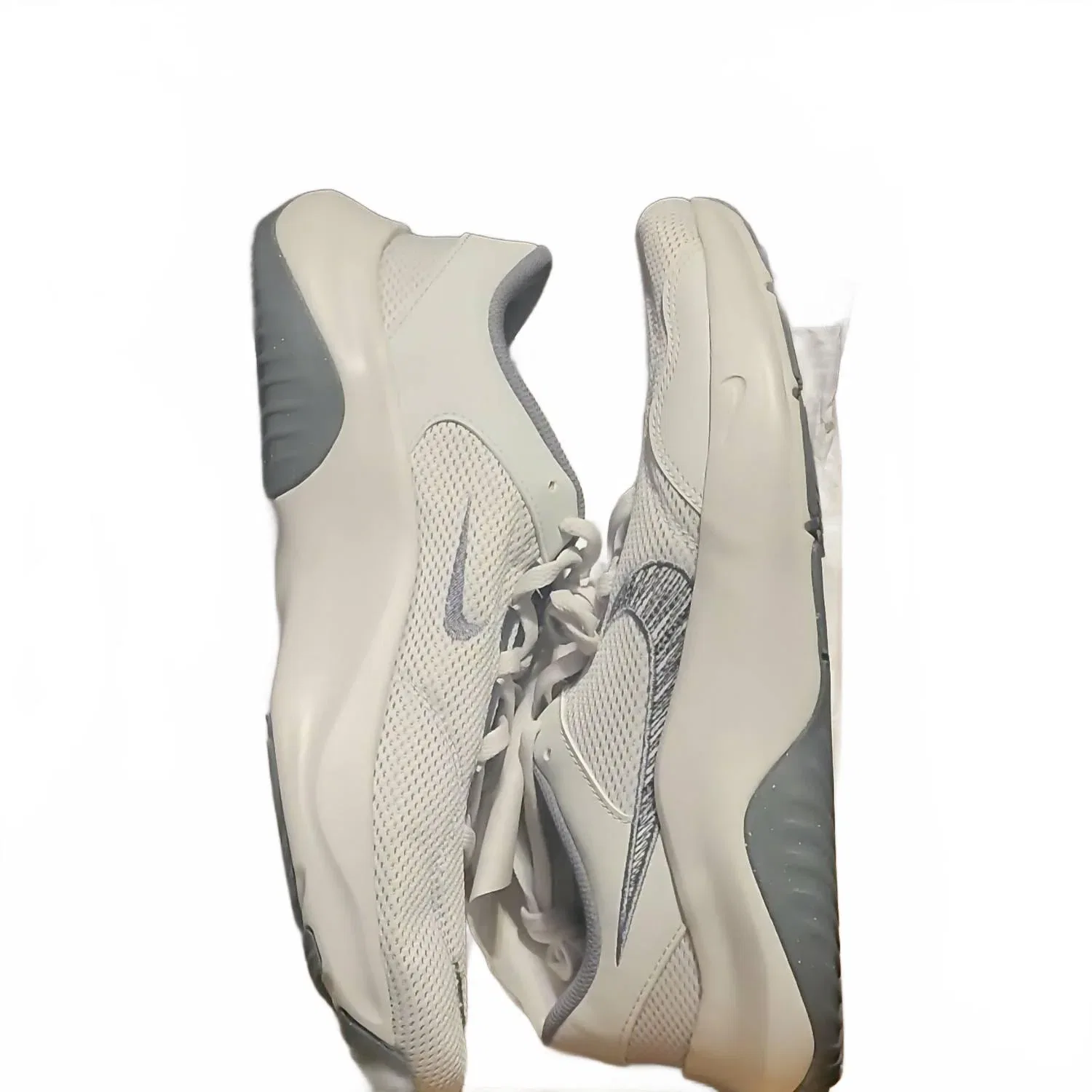 Nike Мужские кроссовки Legend Essential 3 в цвете Photon Dust Anthracite Cool Grey — фото 4