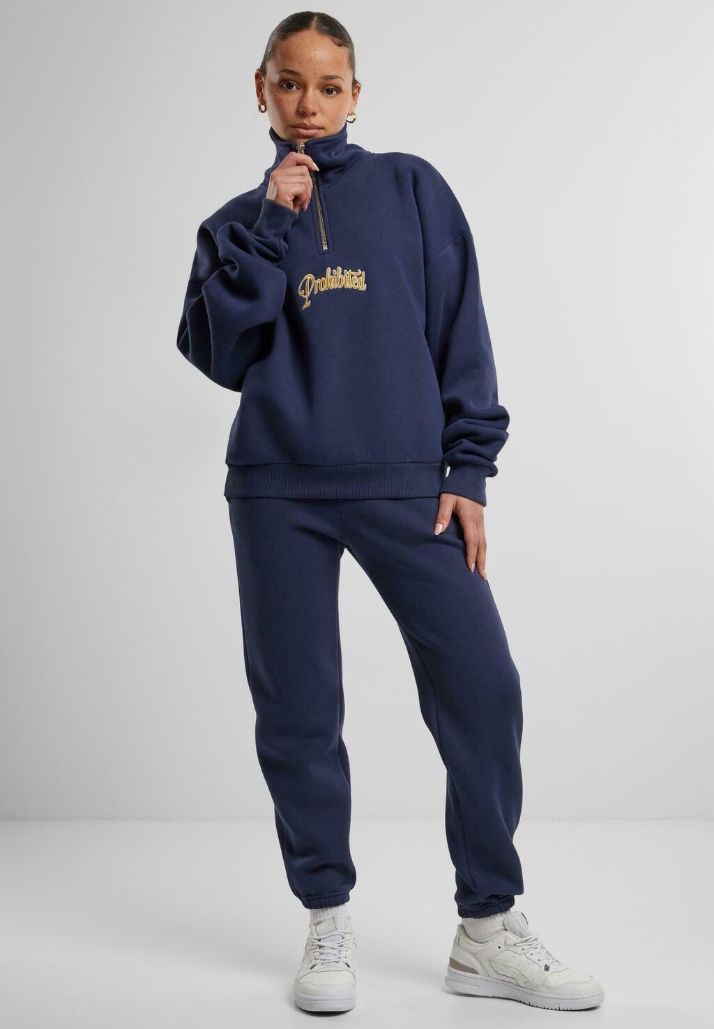 

Спортивный свитер MITTE HALF ZIP PROHIBITED, синий