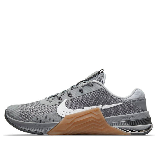 

Кроссовки metcon 7 'particle grey gum' Nike, серый